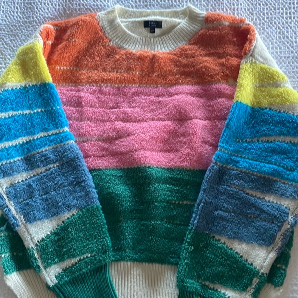 Colorful sweater Like new worn once
S/M